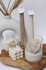 Geurkaars met beige rozen